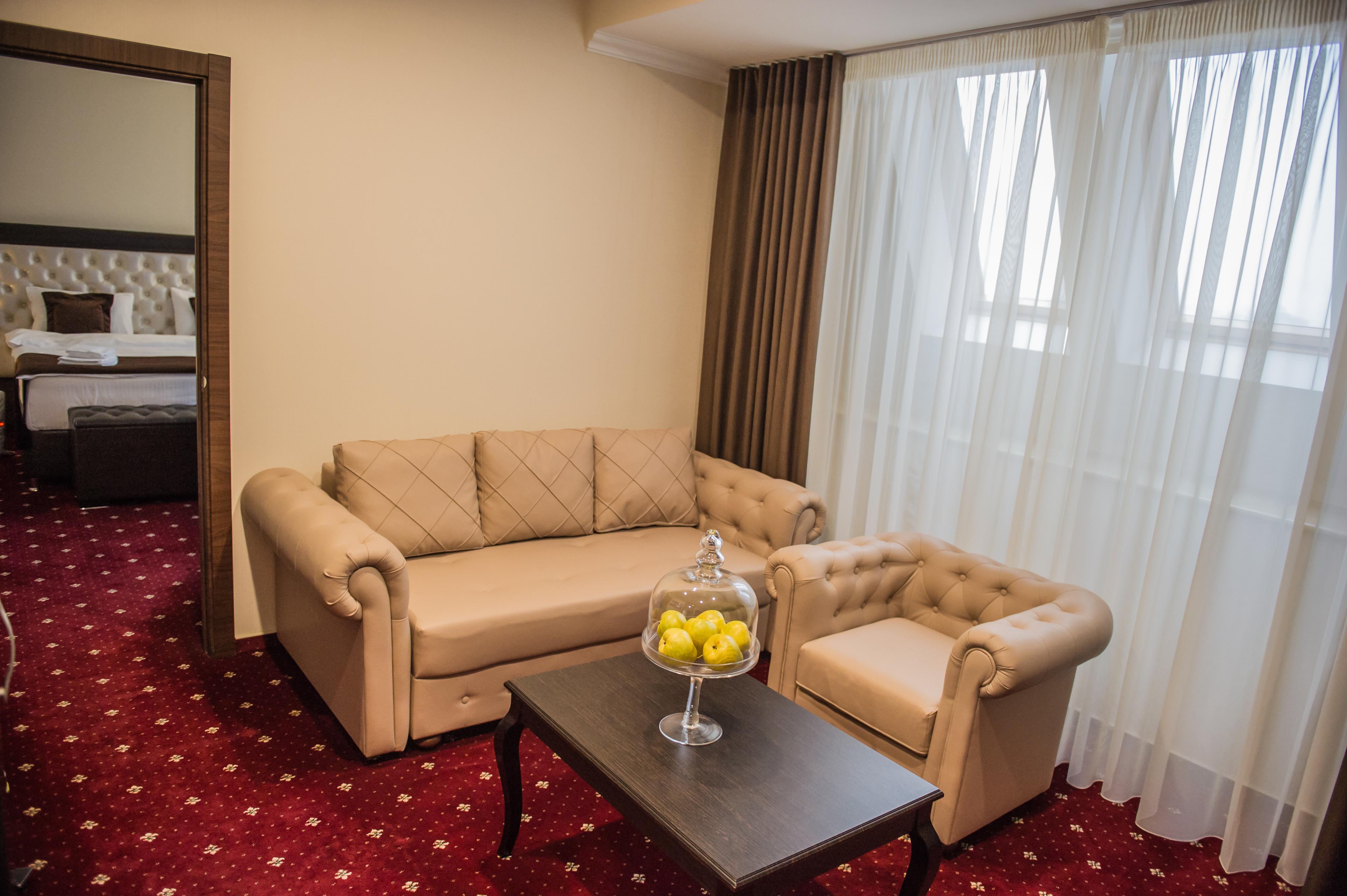 Bernardazzi Grand Hotel Chisinau Exterior photo
