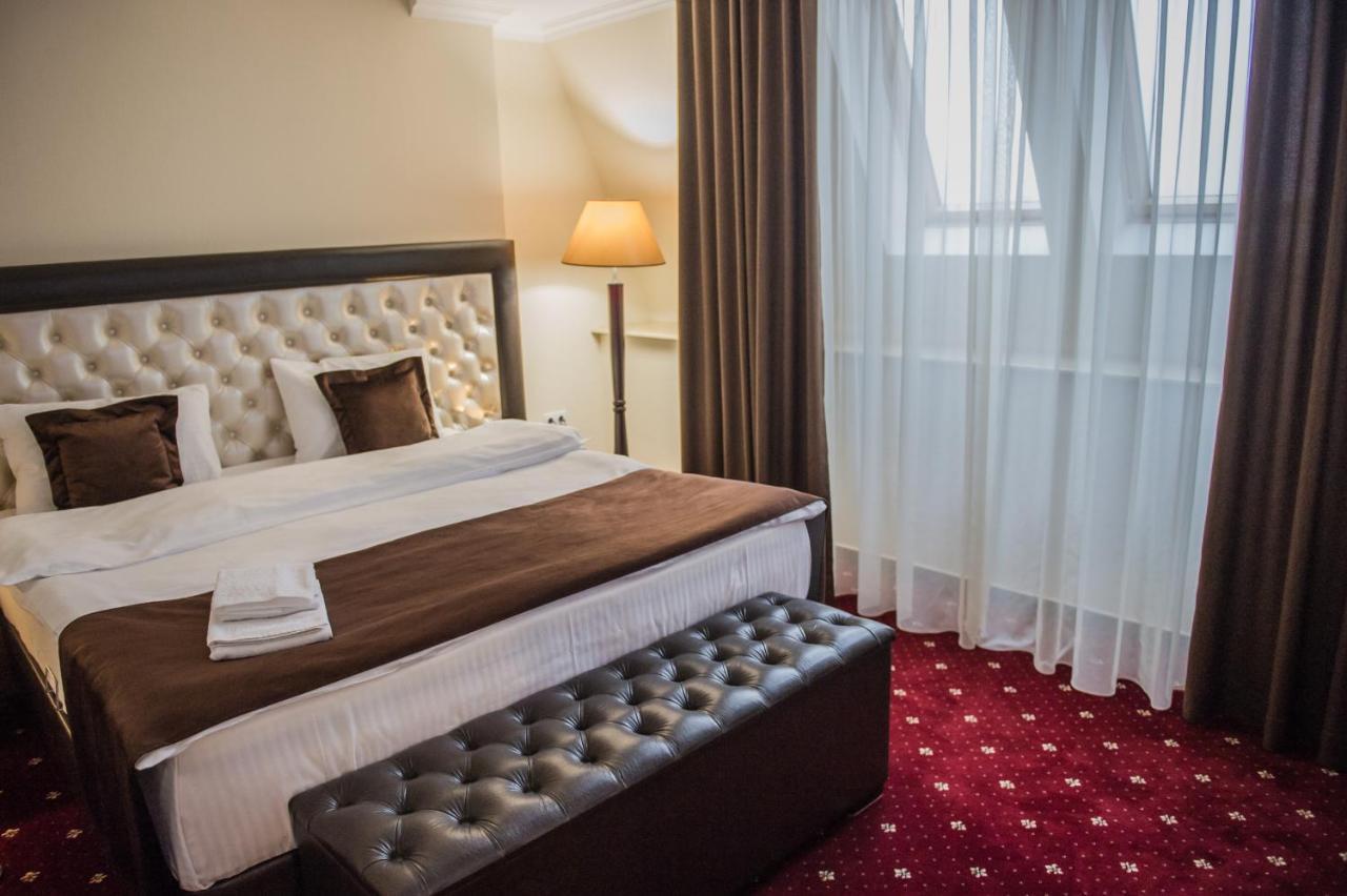 Bernardazzi Grand Hotel Chisinau Exterior photo
