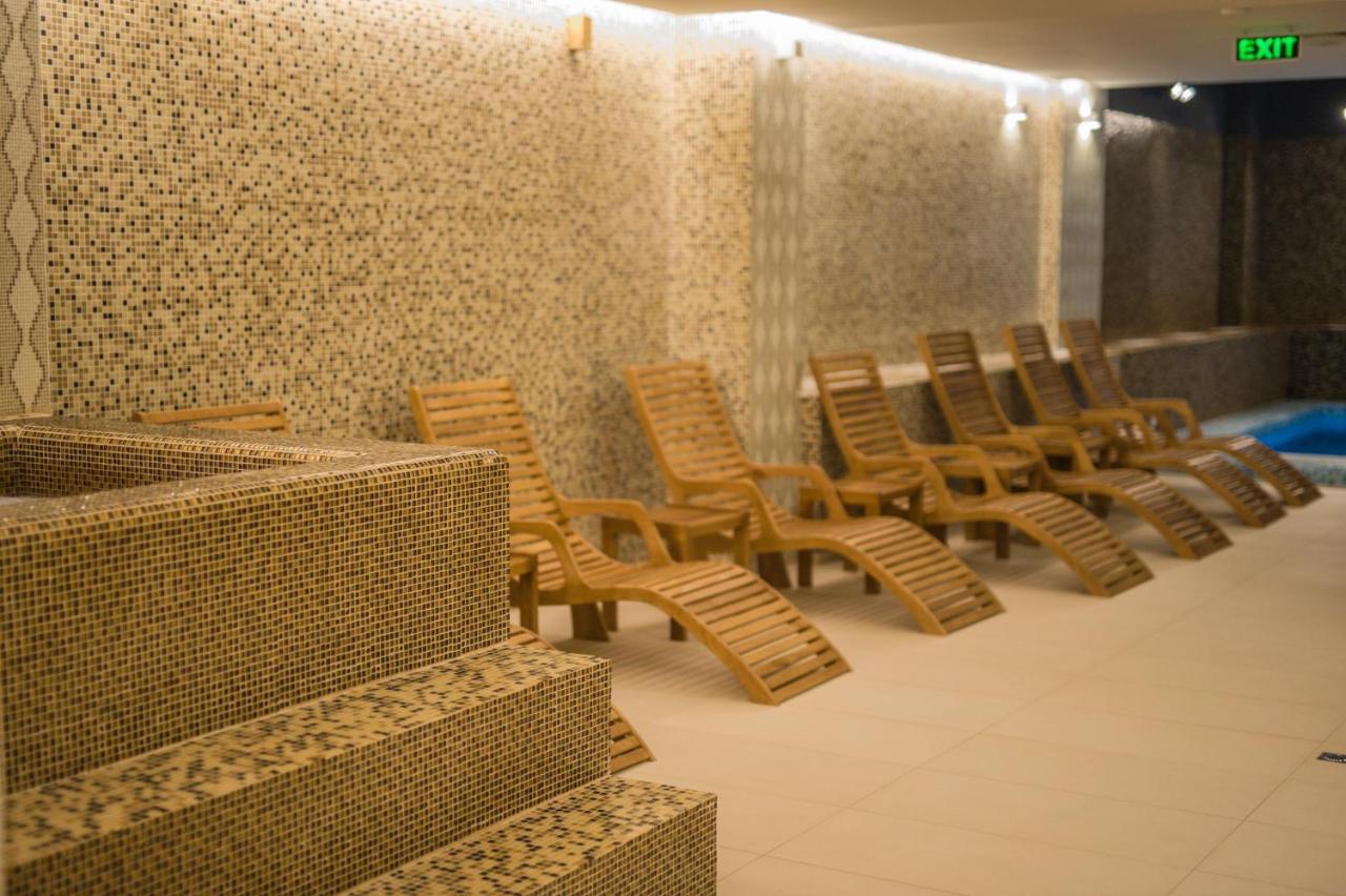 Bernardazzi Grand Hotel Chisinau Exterior photo