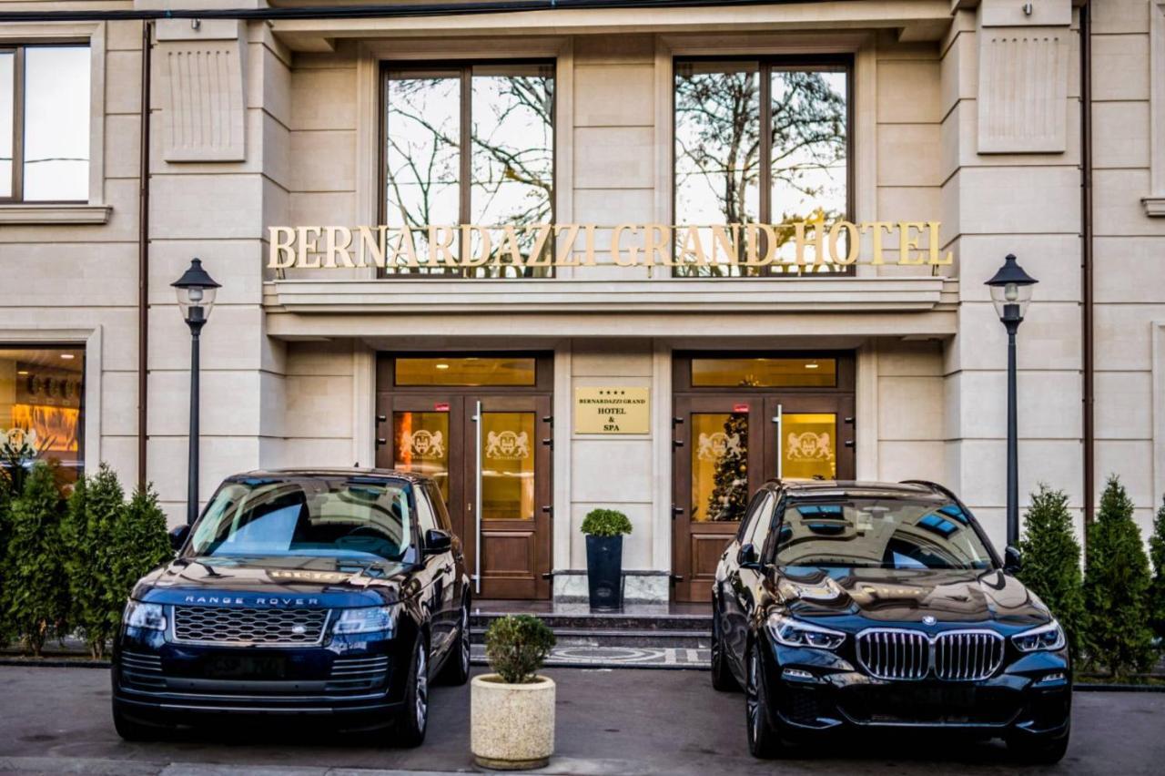 Bernardazzi Grand Hotel Chisinau Exterior photo